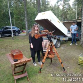 Linda with Jari Kuula's telescope